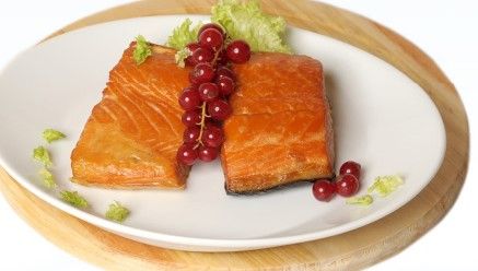 Smoked Trout from 독일 supplied by Veilsdorfer Fish Specialties GmbH - Fillet 냉동 송어