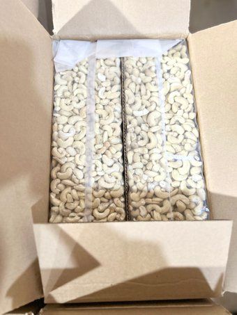 Noix de Cajou from Tanzania supplied by K2 Garden SAS - LSP (=Large Scroched Pieces) Cashew Nut Kernel