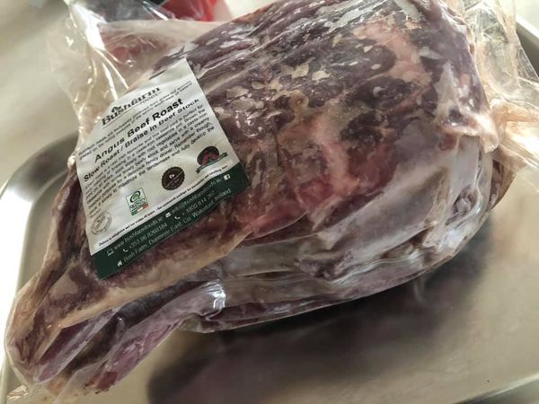 Beef from 아일랜드 supplied by Bushfarm Foods - Red 신선 미절단 소고기