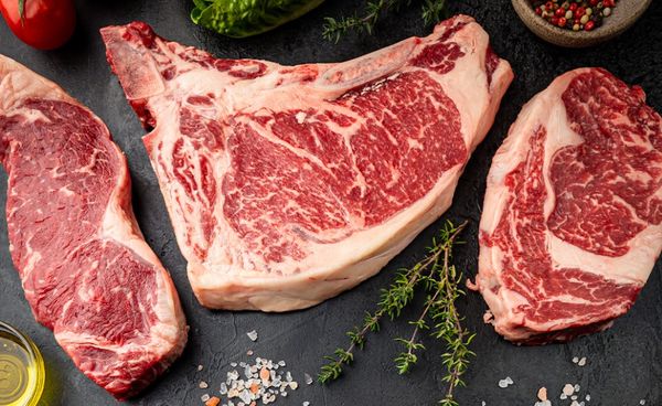 frozen beef from 아일랜드 supplied by AgraKepak - 육우 신선 미절단 소고기