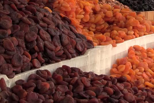 Apricot from Turkiye supplied by SARP AJANS - Yellow Orange Fresh Plum