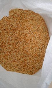Split yellow peas from 우크라이나 supplied by Ukrainian grain trading company LLC - Yellow 말린 일반 콩