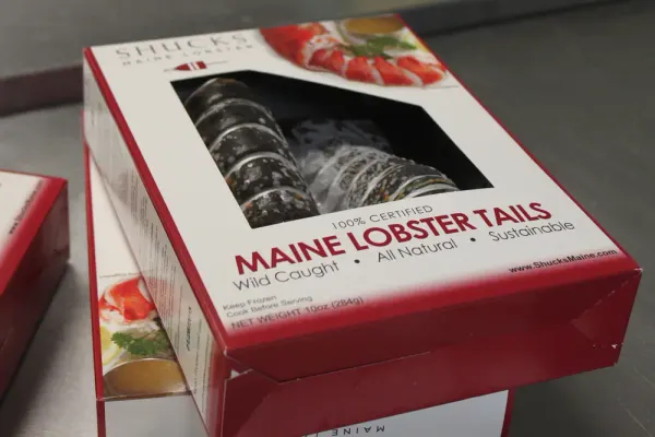 Fresh Maine Lobster from United States supplied by Shucks Maine Lobster - Vacuum Packed (=VAC) Fresh Common Lobster