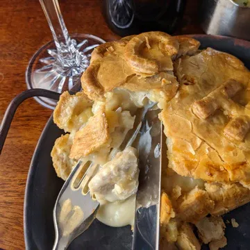 Pie from 영국 supplied by Simple Simons Perfect Pies - Pre-Baked 베이커리 및 빵류