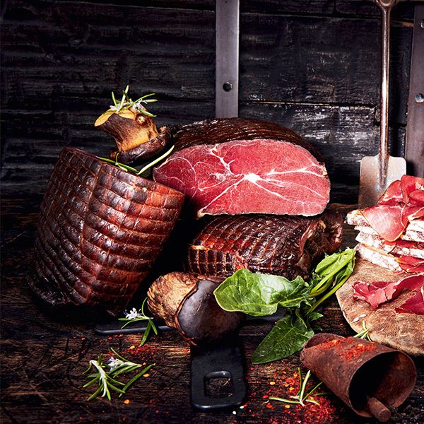 Ham from 독일 supplied by Butcher Uth; Inh. Erik Döring - Dry Aged 햄