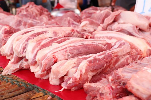 Pork from United Kingdom supplied by W.W.Giles (Smithfield) Ltd - Head Fresh Pork Ham & Shoulder