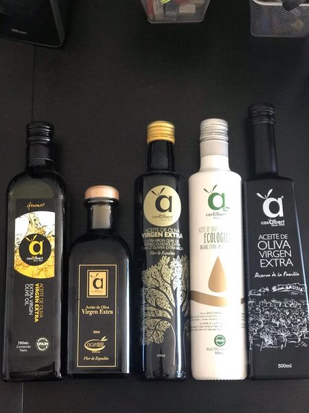 Extra Virgin Olive Oil from 스페인 supplied by A4Business - As per customer's request 올리브유