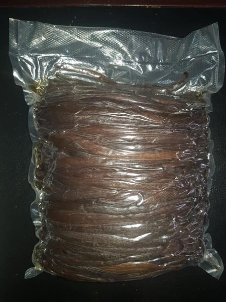 Organic Vanilla from 우간다 supplied by LINK N GLOBAL COMMODITY (U) LTD. - Vacuum Packed (=VAC) 바닐라