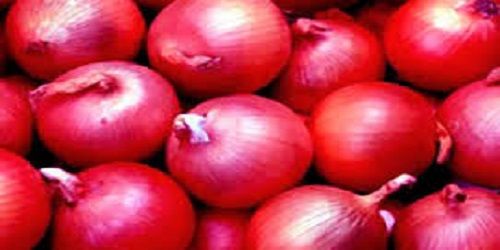FRESH CROP RED ONION from India supplied by PANKAJ AGRO COMMODITIES - 50-70 mm Fresh Onion
