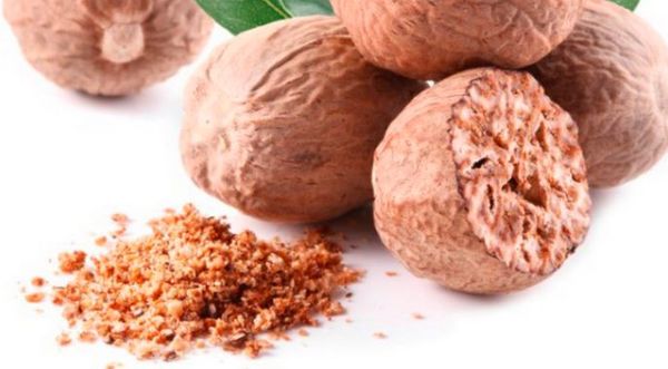 Nutmeg from Indonesia supplied by PT. Intinusa Niaga Abadi - Brown Whole Nutmeg