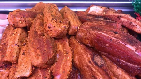 Pork from 영국 supplied by Yewtree Family Butcher Ltd - Fresh (=Chilled=Raw) 신선 돼지고기 햄 및 목살