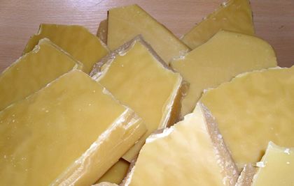 Bee Wax from 과테말라 supplied by AGROCOLMENA, S.A. - Yellow 밀랍(蜜蠟)