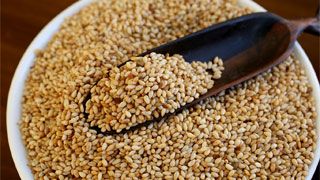 Sesame Seed from 아랍 에미리트 연합국 supplied by Kyra Trade DMCC - Whole 참깨