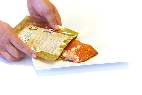 Smoked Salmon from 캐나다 supplied by Walcan Seafood - Pacific Salmon - Chum Salmon (=Oncorhynchus keta) 연어 가공품