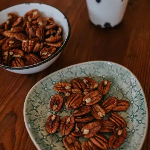Pecan Nut from 남아프리카공화국 supplied by Lowerland - Shelled (=Kernel) 피칸