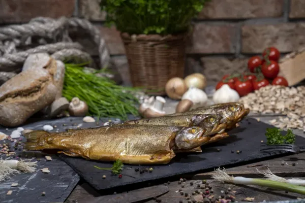 Smoked Trout from 독일 supplied by Fisch-Feinkost Klaassen - Whole (=In The Round) 훈제 송어