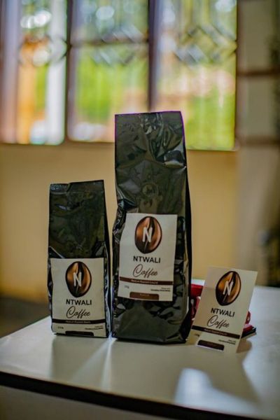 Coffee Bean from Rwanda supplied by Green Mountain Coffee - Powder Raw Common Coffee Bean