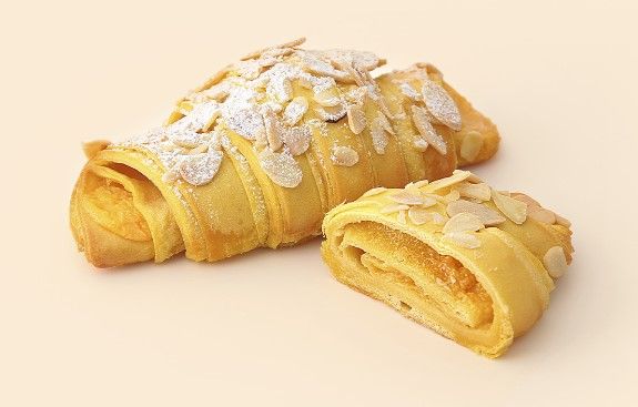 Croissant from Portugal supplied by Nutriva - Baked Croissant