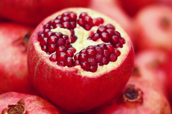 Fresh Whole Pomegranate from Peru supplied by EARTHFRUCTIFERA - Red Fresh Pomegranate
