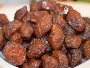 Dried Plums from 아프가니스탄 supplied by Amin Farshid Ltd. - Dried Plum 신선 자두