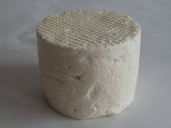 Sheep's Cheese from 프랑스 supplied by LA FERME DU CREUSET - Farmstead 기타 치즈