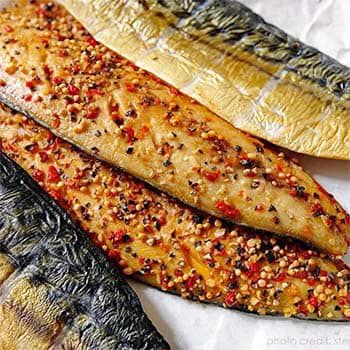 SMOKED MACKEREL FILLETS from 영국 supplied by The Port of Lancaster Smokehouse - Smoked 훈제 고등어