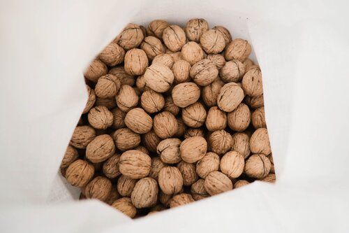 Walnut from Canada supplied by Dale Packing Inc. - Shelled (=Kernel) Raw Walnut