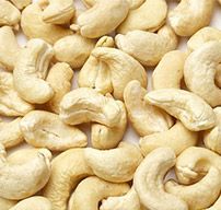 Cashew from 아랍 에미리트 연합국 supplied by Premium Grains International - Raw 캐슈너트 알맹이