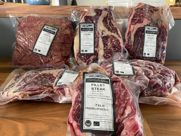 Fresh Organic Beef from 아일랜드 supplied by Featherfield Farm - Cuts 신선 미절단 소고기