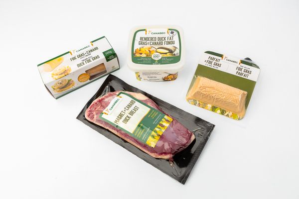 Fresh Duck Meat from Canada supplied by Canabec - Red Meat Duck Meat