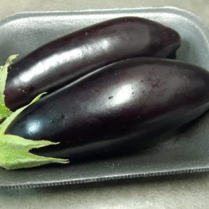Brinjals from 남아프리카공화국 supplied by Loerie Processed Veg - Oval 가지