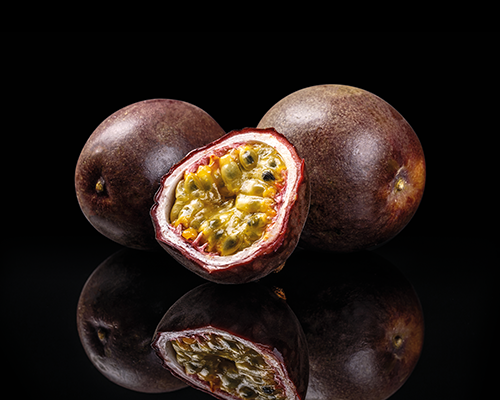 Passionfruit from 핀란드 supplied by Luonnosta Finland Oy - Whole 신선 패션프루트