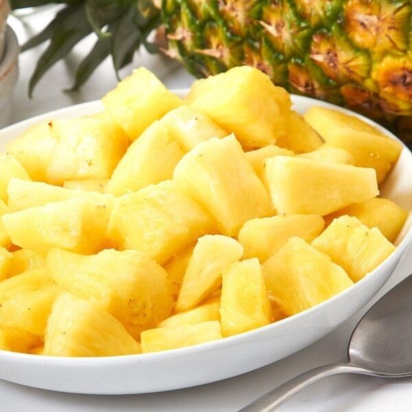 Chopped pineapple from Egypt supplied by Elmazr3a - Fresh (=Chilled) Fresh Pineapple