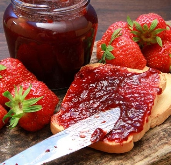 Strawberry Jam from Turkiye supplied by KONFIDO FROZEN FOODS LTD. - Glass Jar (=Glass Bottle) Strawberry Jam
