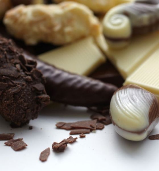 Chocolate from 핀란드 supplied by Finnsweet Oy - Brown 초콜릿