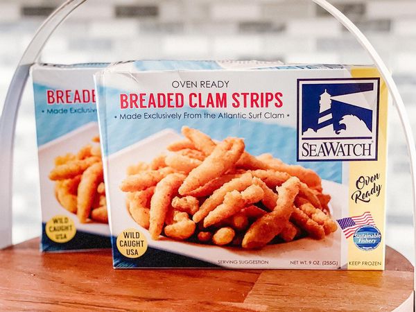 Breaded Clam Strips from 미국 supplied by Sea Watch International - Pieces 조개 가공품