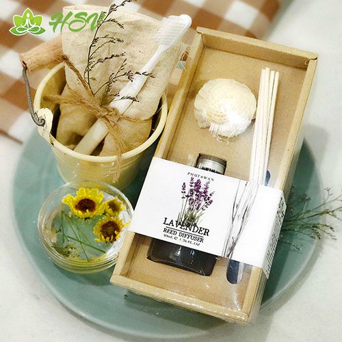 Rose Wood Essential Oil from Vietnam supplied by Huong Sac Viet Natural Oil - Glass Jar (=Glass Bottle) Lavender Oil