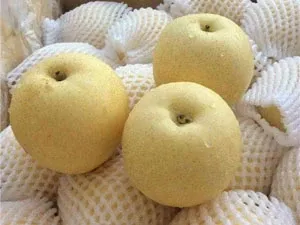 Pear from 중국 supplied by Jupiter International Ltd - Whole 신선 배
