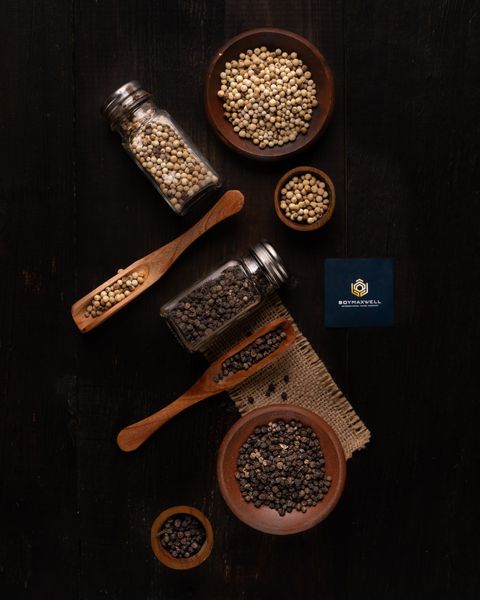 INDONESIAN BLACK PEPPER from Indonesia supplied by Boymaxwell Indojaya Grup Ltd. - Size: 5 mm Whole Black Peppercorn