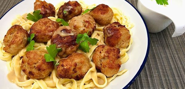 Meatball from 영국 supplied by Korker Sausages Limited - Meatball 돼지고기 통조림