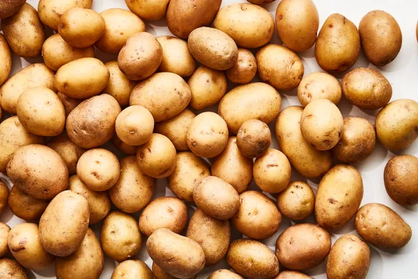 Potatoes from Italy supplied by OrganicSur Sas - With Skin Fresh Common Potato