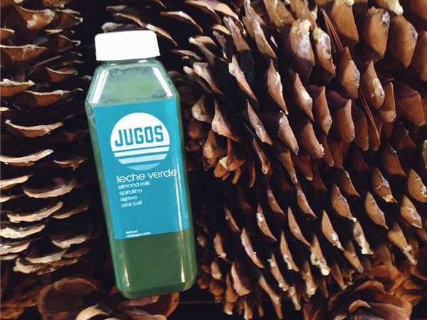 Almond Milk from 미국 supplied by Jugos - Organic 아몬드 우유