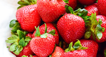 Frozen Strawberry from 칠레 supplied by Exportadora Clm Chile Limitada - Sliced 냉동 딸기