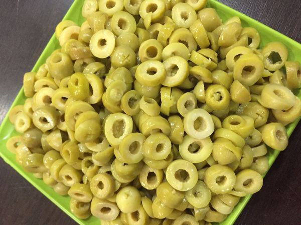 green olives from 이집트 supplied by Olives &Jalapeno pepper offer from new session/good chance for business - Manzanilla (=Manzanillo) 올리브 가공품