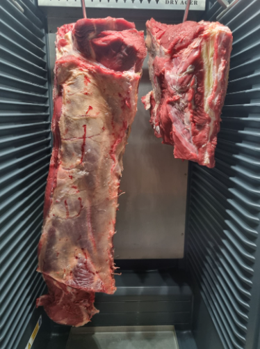 Dry Aged Beef from 독일 supplied by Hörseltal eG - With Bone 기타 냉동 소고기 부위