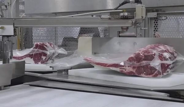 Beef from Australia supplied by Northern Co-operative Meat Company Ltd - Portion Cut (=Restaurant Cut) Fresh Whole Beef