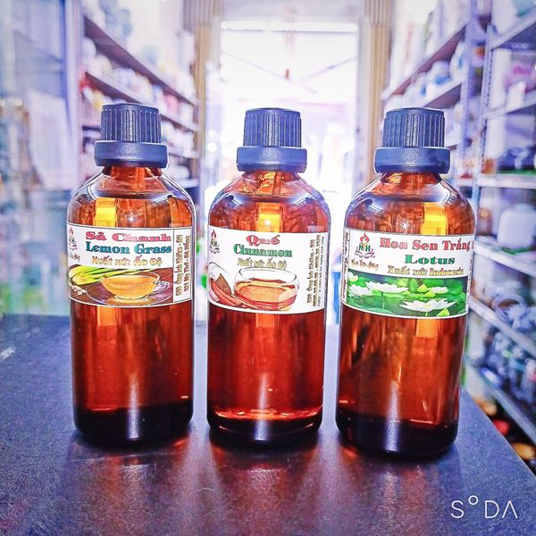 Cinnamon Essential Oil from 베트남 supplied by Nhuan Thien Hoang Shop - Glass Jar (=Glass Bottle) 시나몬 오일