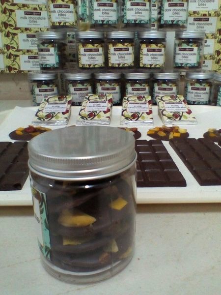 Chocolate Bars from 필리핀 supplied by Comval Tropical Harvest Company, Inc. - Bars 초콜릿