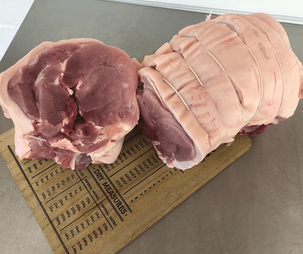 Pork from 영국 supplied by Bramblebee Farms - 스테이크 신선 돼지고기 햄 및 목살