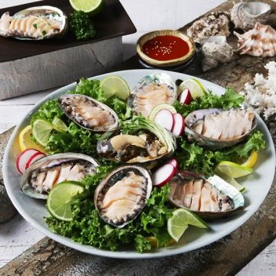 Live abalone from South Korea supplied by Dashimachonbok Fishery Corporation - Whole (=In Shell=Unshucked) Fresh Abalone